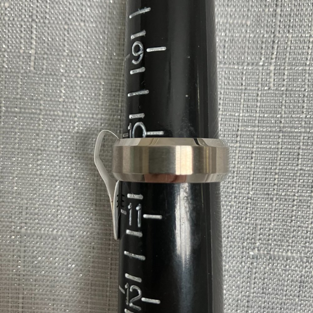 Silver Beveled Edge Men's Stainless Steel Ring Size 10